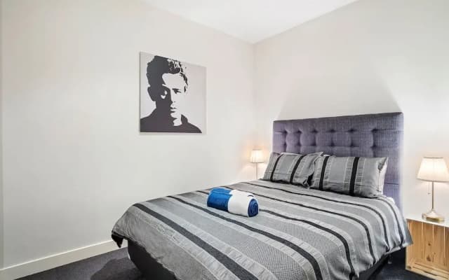 Sanctuary Apartments - Collins St CBD - photo 2