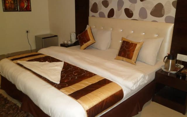 Hotel Arjun - photo 3