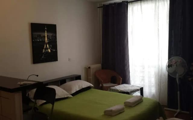 Louvre - Palais Royal Area Apartment - photo 2