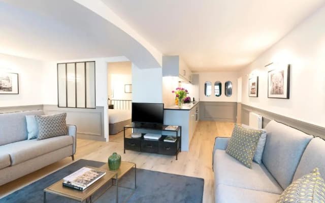 Livinparis - Luxury 4 Bedrooms Le Louvre I - photo 3