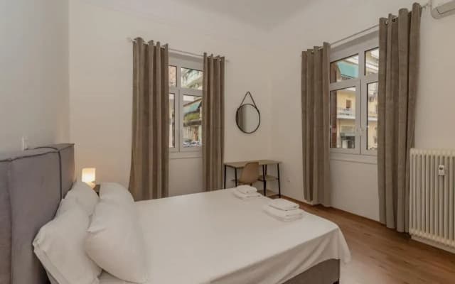 Charming 3bd apt. close to metro - photo 3