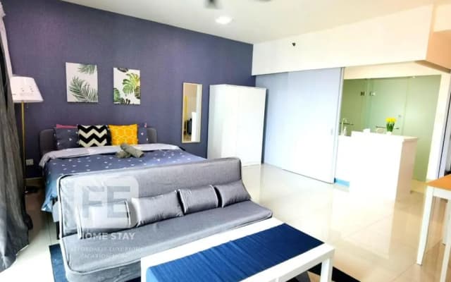 Netflix Wifi Trefoil Homestay Setia Alam FE Studo for 2 pax - photo 3