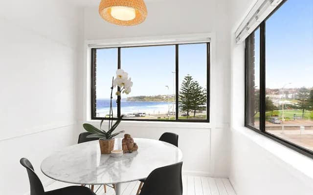 Minimalist Beachfront Apartment - photo 2