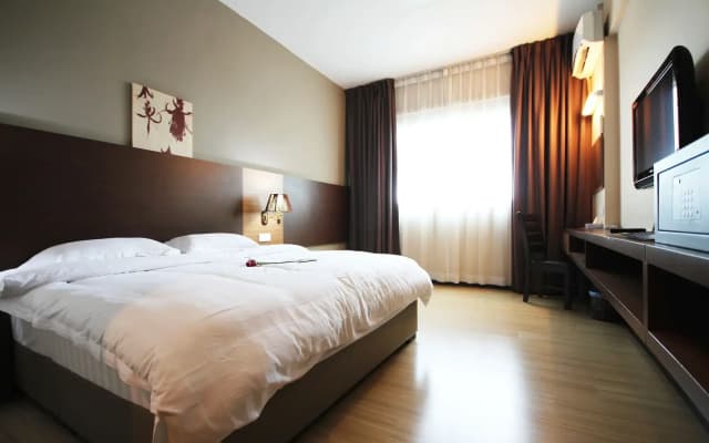 Aroma Hotel - photo 3