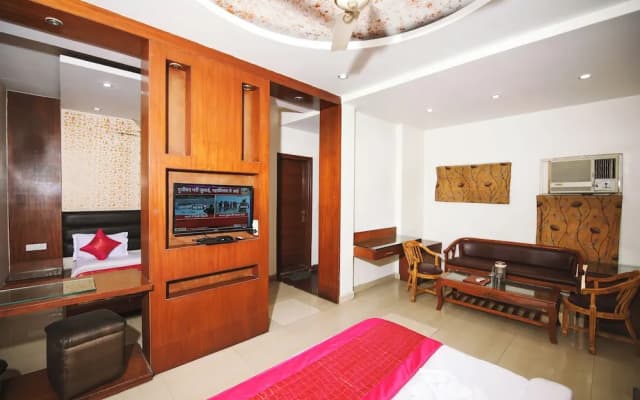 Hotel Lav Kush Deluxe - photo 5