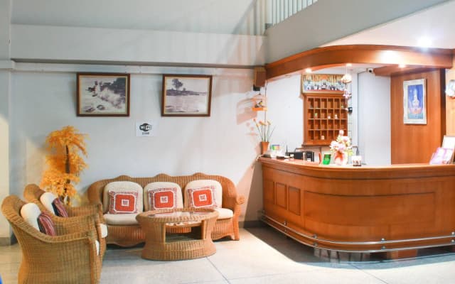 Thassanee Hotel - photo 2
