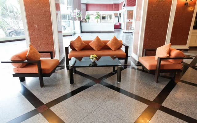 ZEN Rooms Bangchak - photo 2