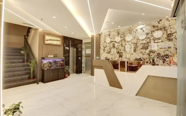Hotel Armani Suites - photo 2