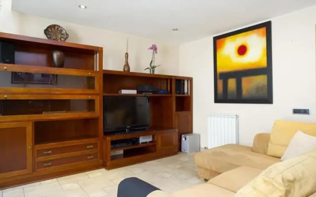 Barcelonaforrent Luxury Pool Suites - photo 2