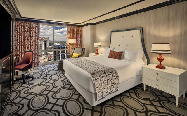 Paris Las Vegas Resort & Casino - photo 2