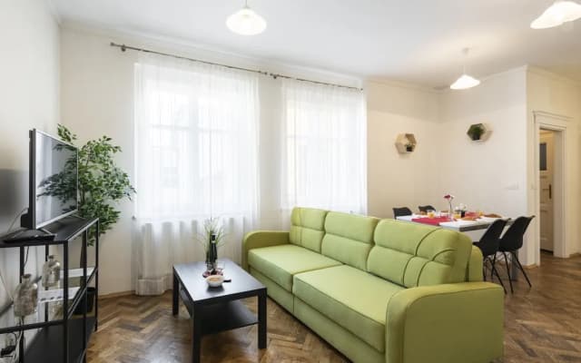 Hybernska Apartments - photo 2