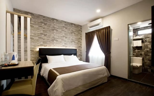Gurney Lodge - photo 3