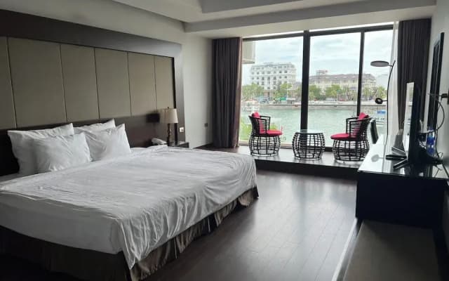 Moon Halo Hotel - photo 5
