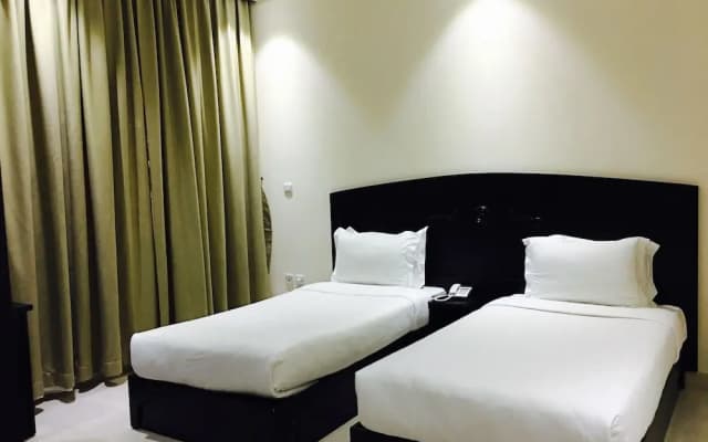 Universal Suites Hotel Apartment - photo 3