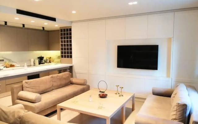 Luxurious Apartment in Acropolis - photo 4