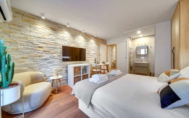 Historical Apartment in the Heart of Paris - 2 - photo 5