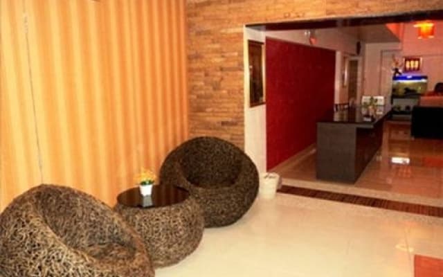 Baan Taweesup Apartment - photo 2