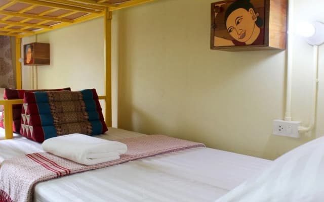 Baan Bovorn Khaosan Hostel - photo 3