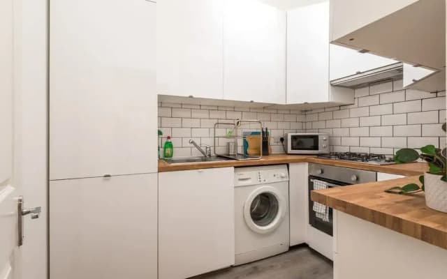 1bed-ground Fl -private Entrance - photo 5