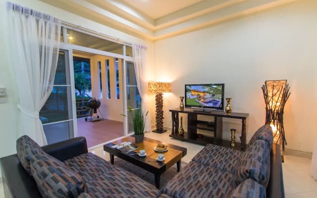Seaview Tropical 3BR Pool Villa - photo 2