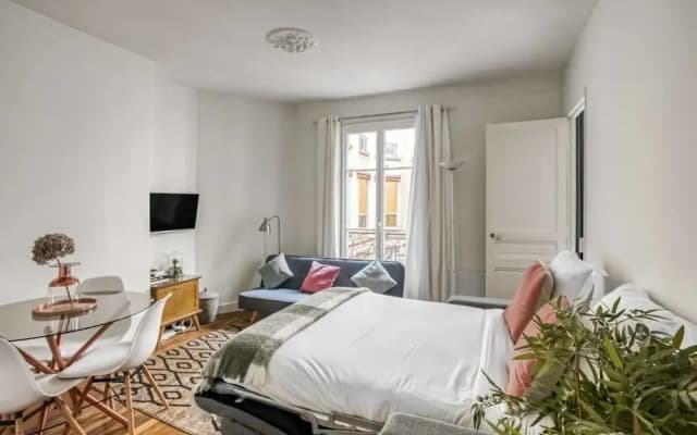 Stunning 2 Bedrooms Apartment - Modern & Cosy - photo 3