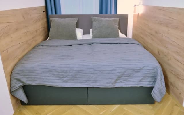 Jimmy's Apartments Suites - photo 3