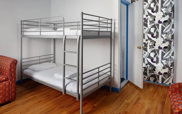 Central Park West Hostel - photo 3