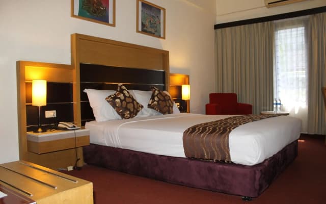 Mega Matra Hotel - photo 5