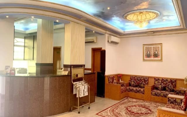 Super OYO 151 Manam 2 Hotel Apartment - photo 2
