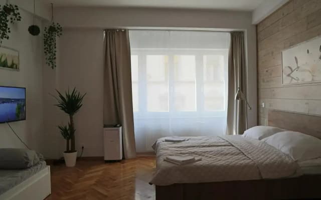 Charles Square Apartment - photo 3