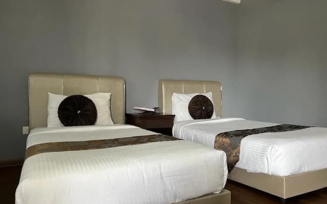 Capital O 90490 Zaques Hotel - photo 3
