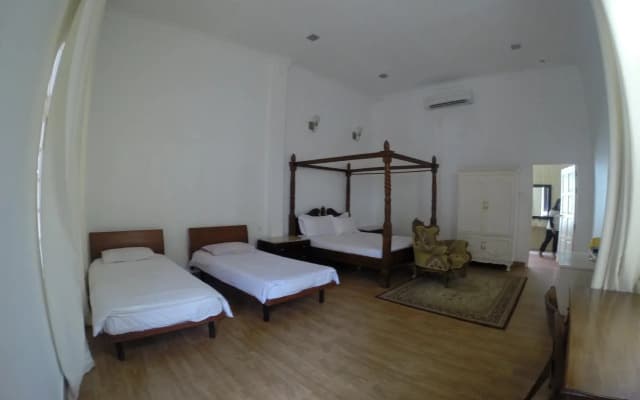 Villa Danialla Beach Resort - photo 4