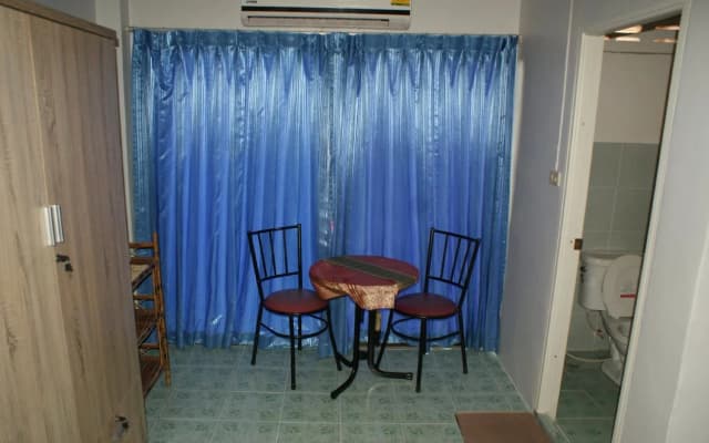 2 Vikings Restaurant & Guesthouse - photo 2
