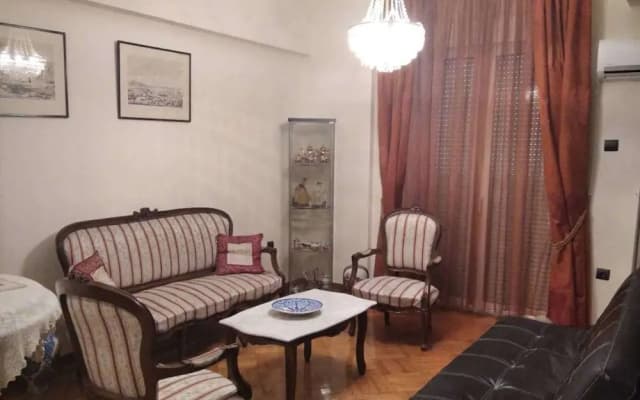 Captivating 1-bed Apartment in Athens - photo 2