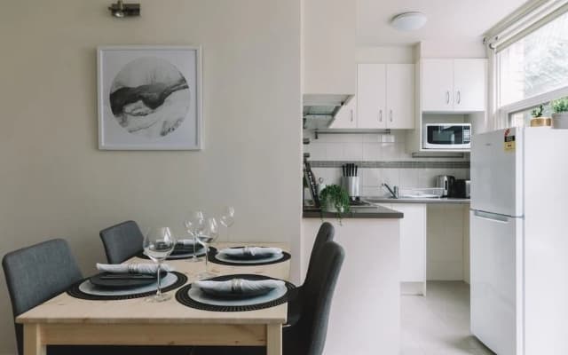 Cosy Melbourne Apartment Close To CBD - photo 4