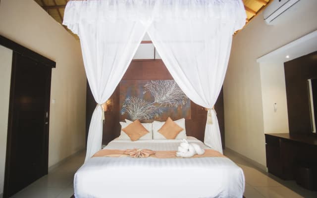 Lasanti Villas Seminyak Bali - photo 4