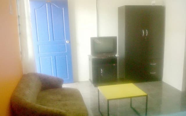 PS 35 Apartment - photo 5