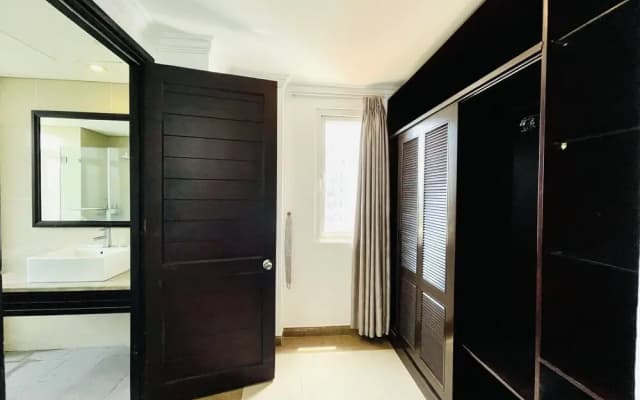Queen Palace Hotel - photo 4