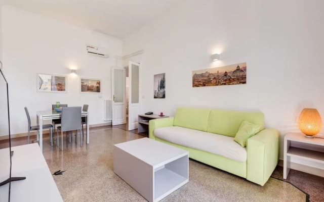 Bright and Modern 2 bed Flat in Prati - photo 2