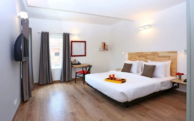 OYO Townhouse 015 Lajpat Nagar - photo 3