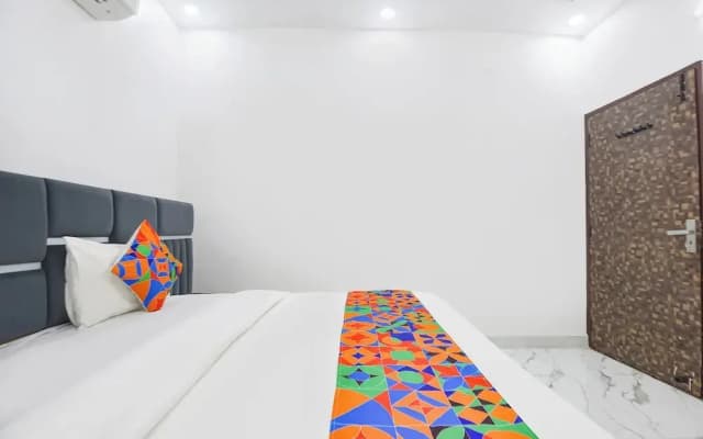 Fabhotel Scorpion Inn - photo 4