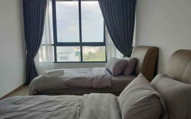 Waterfront (E) 3BR+3Bath+8 Persons+ Wifi+Parking - photo 4