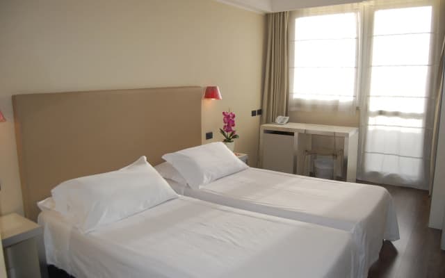 Hotel Roma Tor Vergata - photo 4