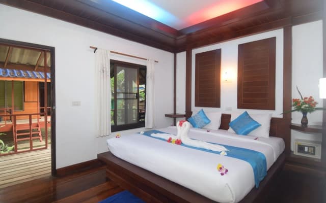 Lanta Long Beach Hostel - photo 5
