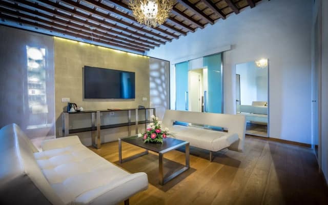 Hotel La Scaletta Al Ponte Vecchio - photo 2