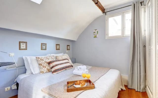 Comfortable 1BR in Latin Quarter - photo 3
