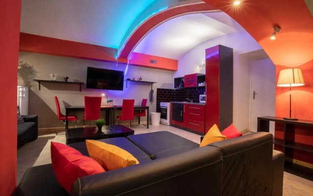 Party Underground with Pooltable - photo 3