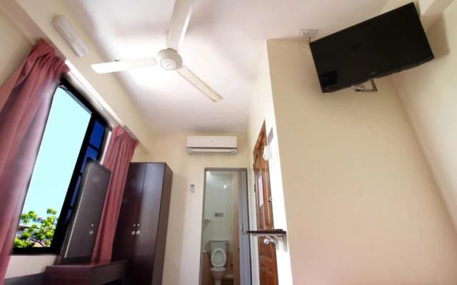 Broadway Budget Hotel - photo 4