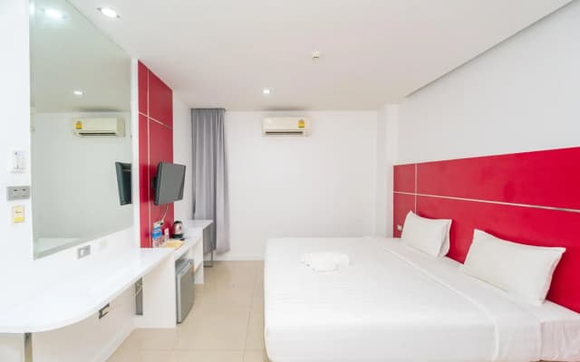 Patong Diamond Hotel - photo 5