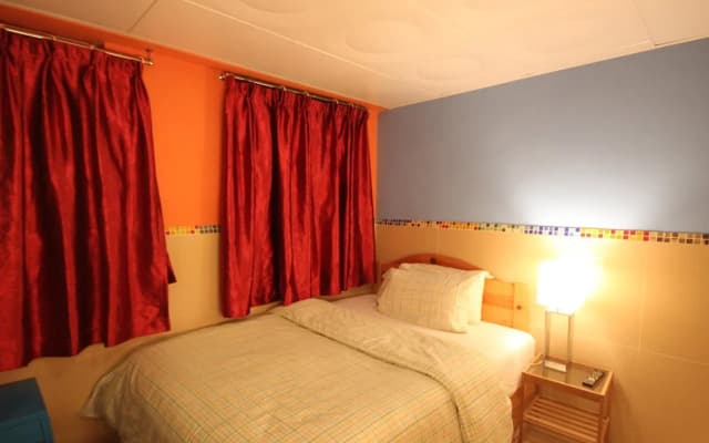 Hong Kong Inn - photo 3